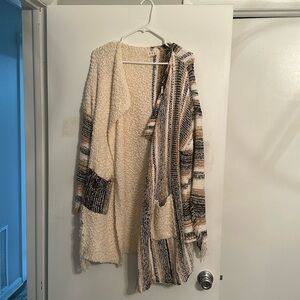 POL Oversized Distressed Cardigan